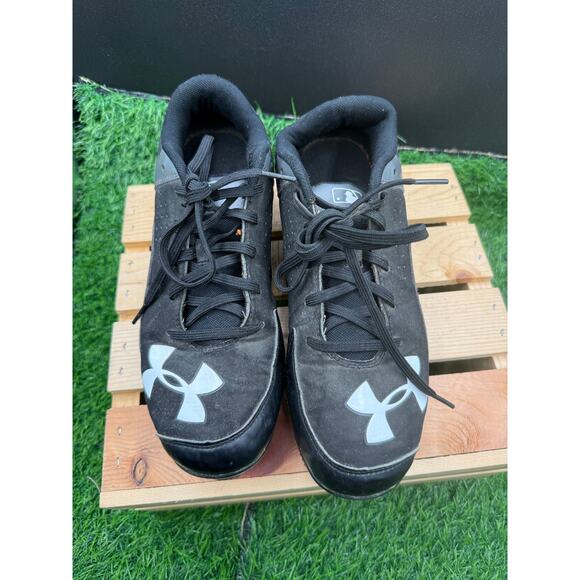 Under Armour- Black/ Gray - Cleats - Size 7.5M main image 3